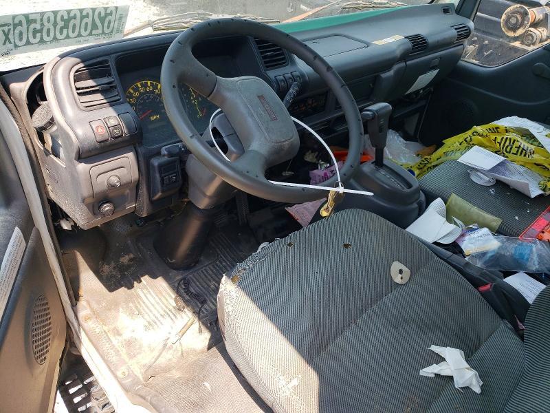 2005 ISUZU NPR HD BOX TRUCK — Фото 8 из 13