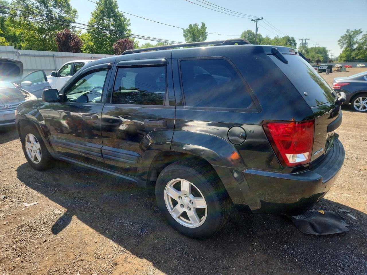 2005 JEEP GRAND CHEROKEE LAREDO/COLUMBIA/FREEDOM — Фото 2 из 12