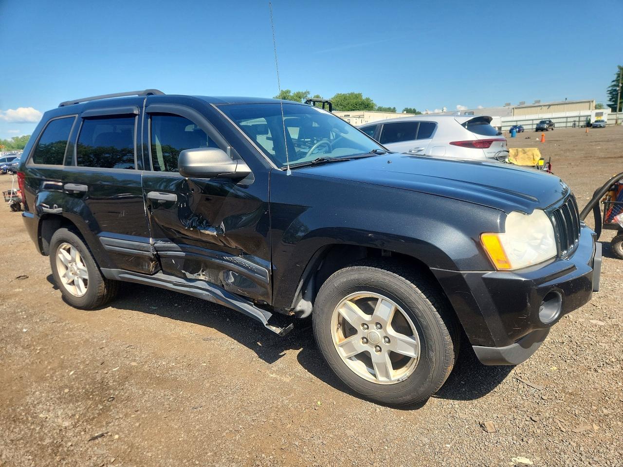 2005 JEEP GRAND CHEROKEE LAREDO/COLUMBIA/FREEDOM — Фото 4 из 12