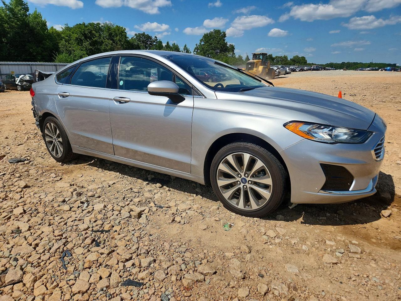2020 FORD FUSION SE — Фото 4 из 12