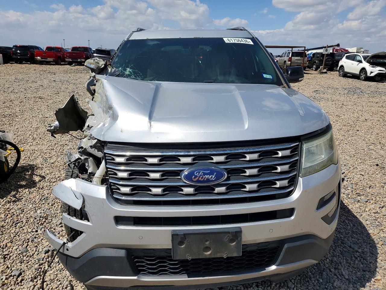 2016 FORD EXPLORER XLT — Фото 5 из 13