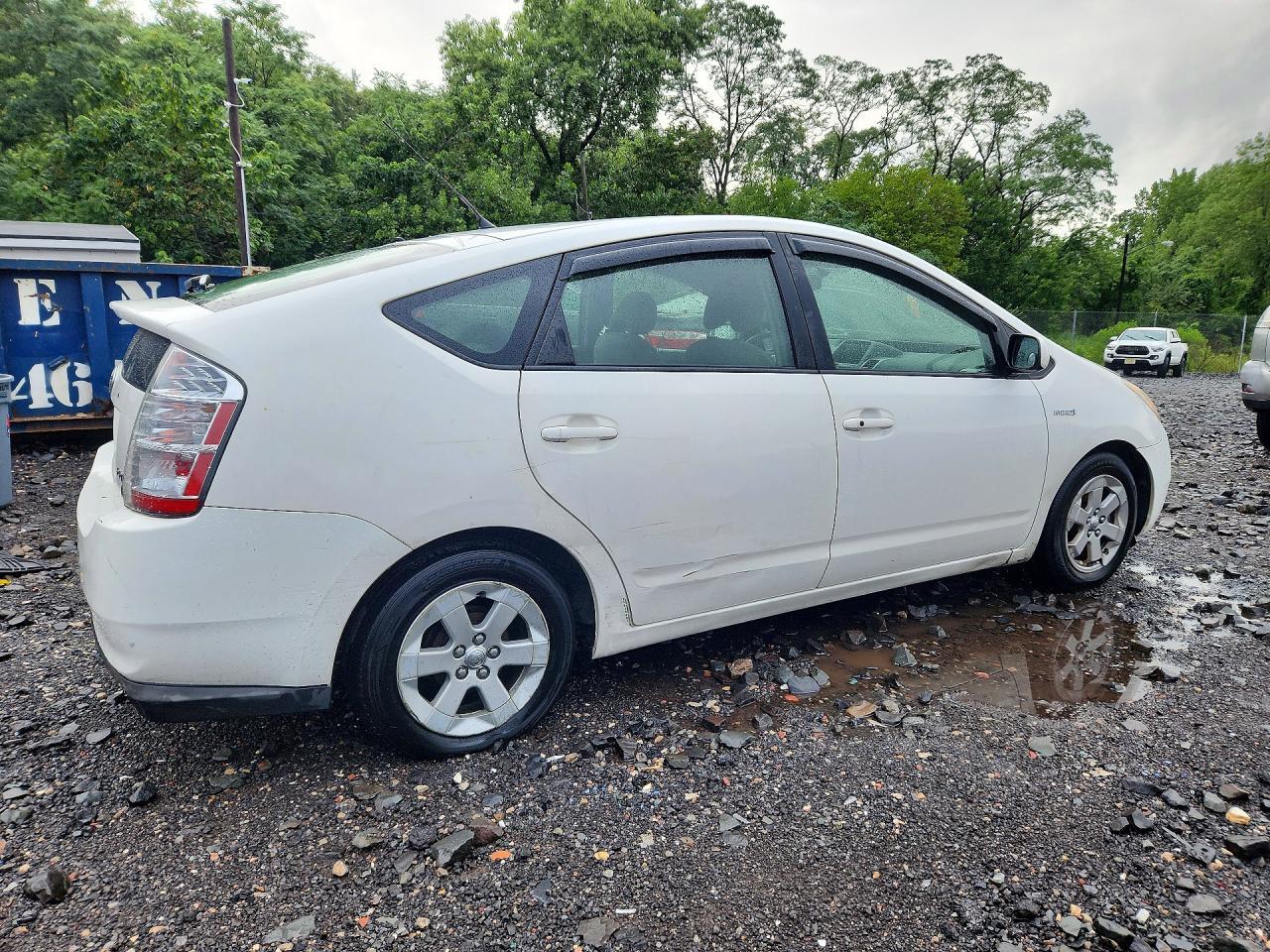2008 TOYOTA PRIUS BASE — Фото 3 из 12