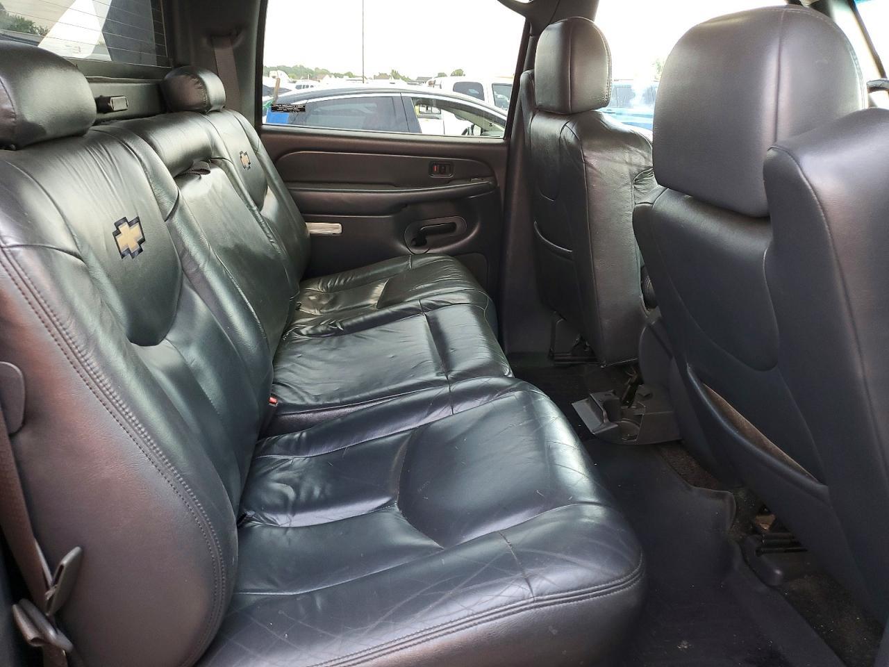 2002 CHEVROLET AVALANCHE K1500 — Фото 10 из 12