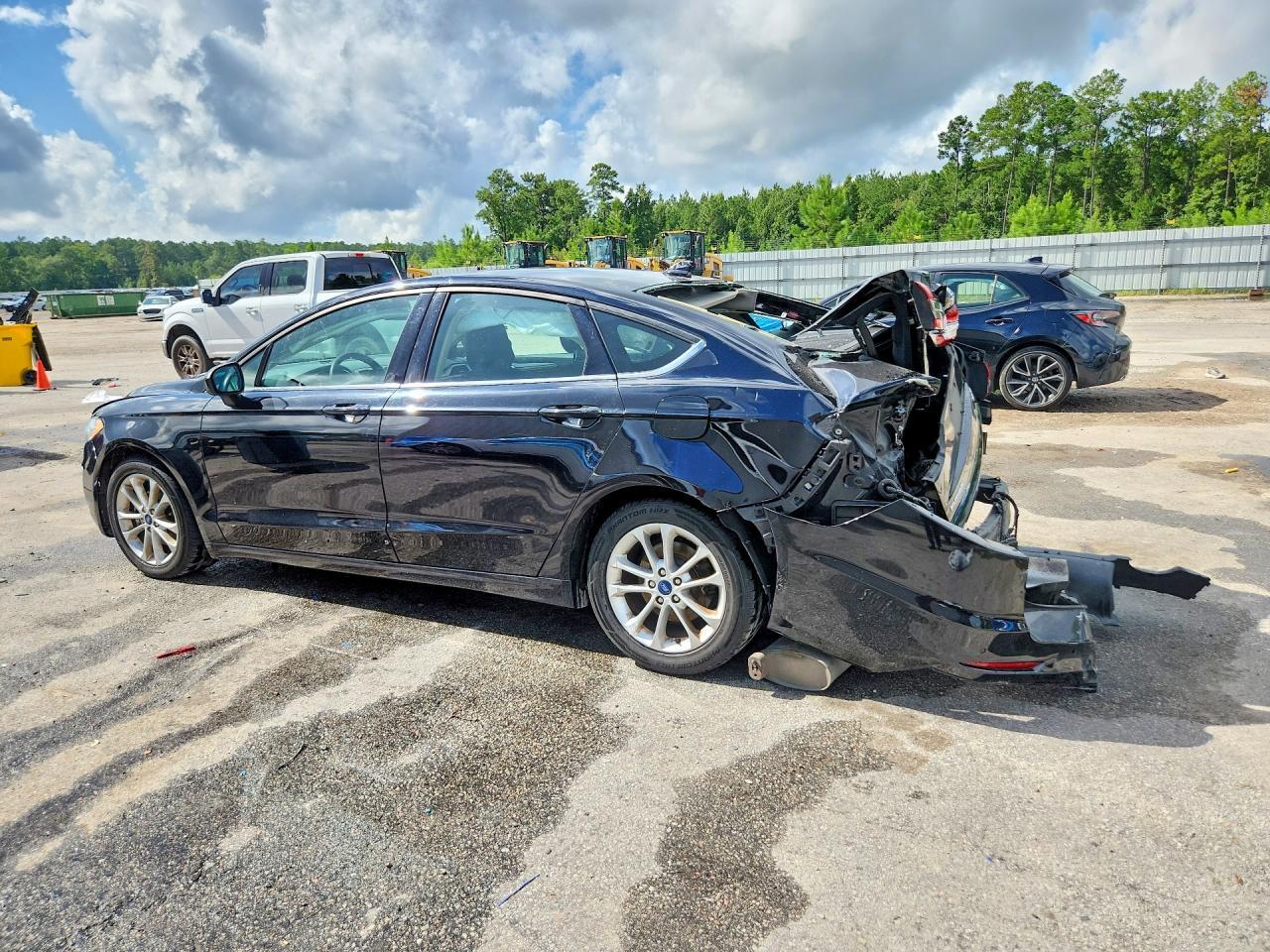 2020 FORD FUSION SE — Фото 2 из 12