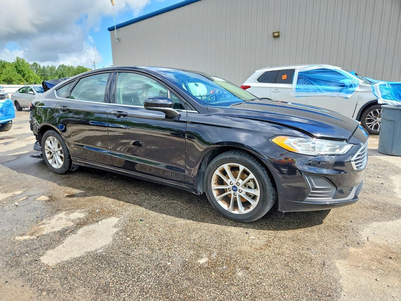 2020 FORD FUSION SE — Фото 4 из 12