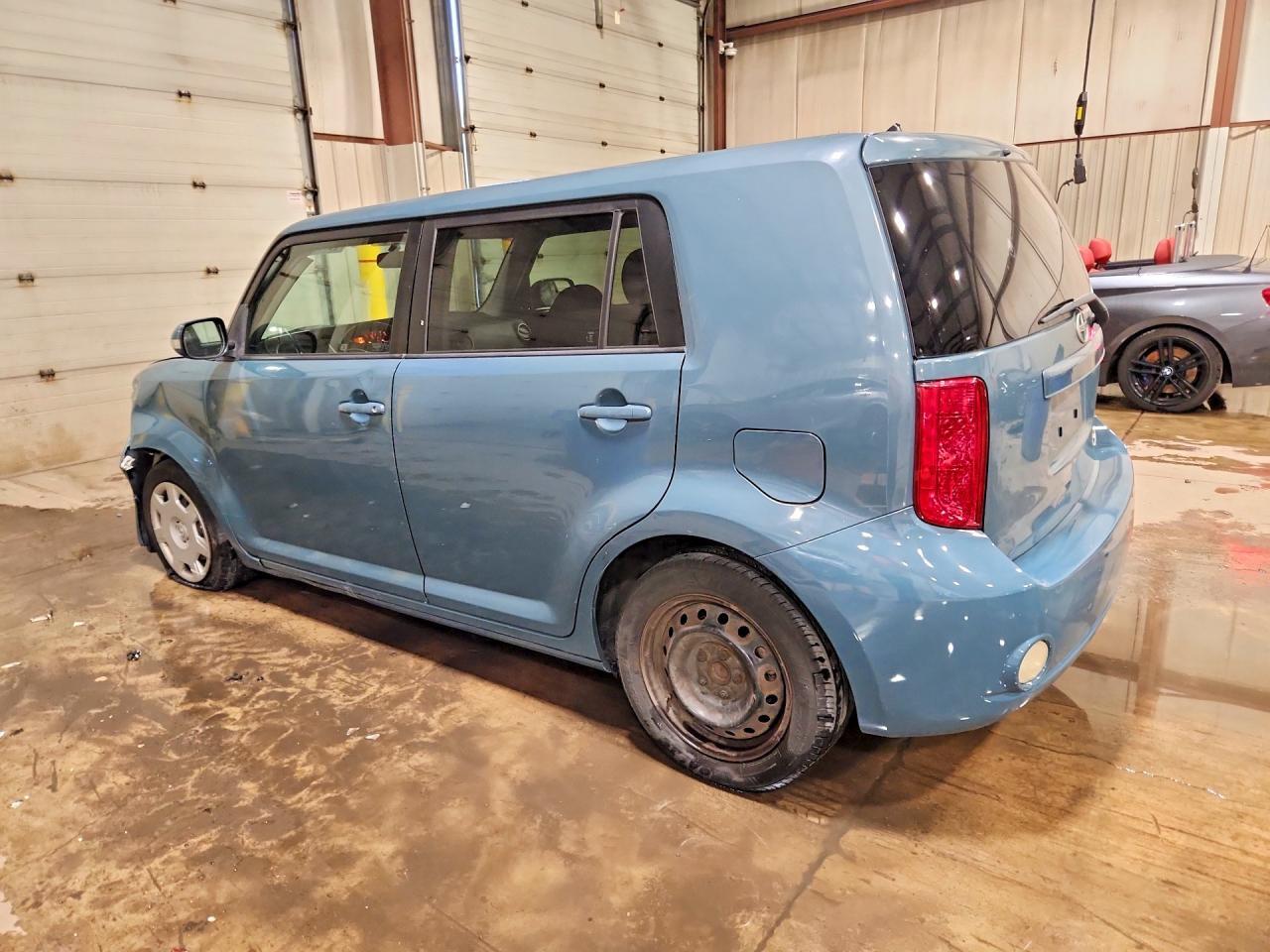 2008 TOYOTA SCION XB — Фото 2 из 12