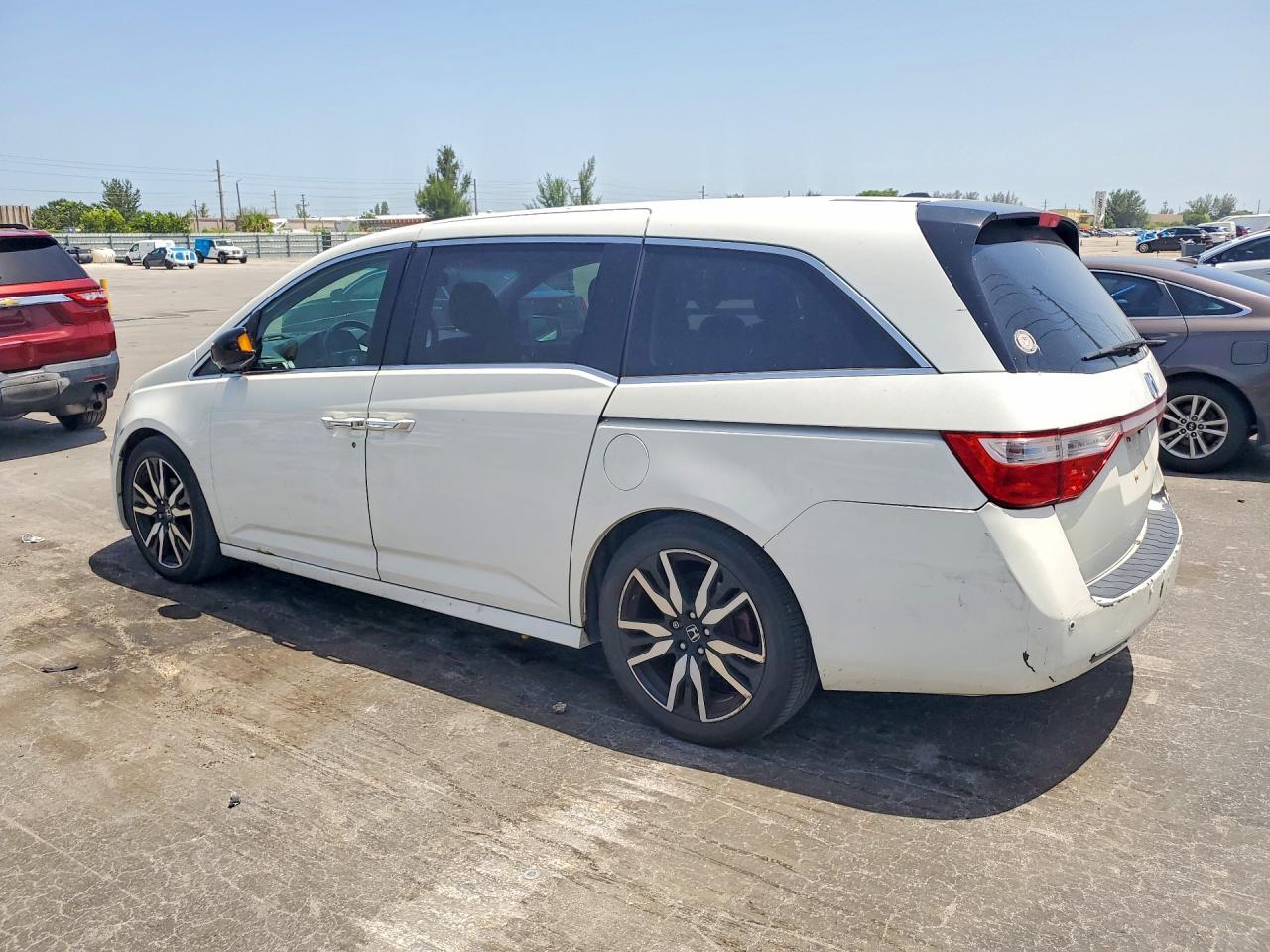 2012 HONDA ODYSSEY TOURING — Фото 2 из 13