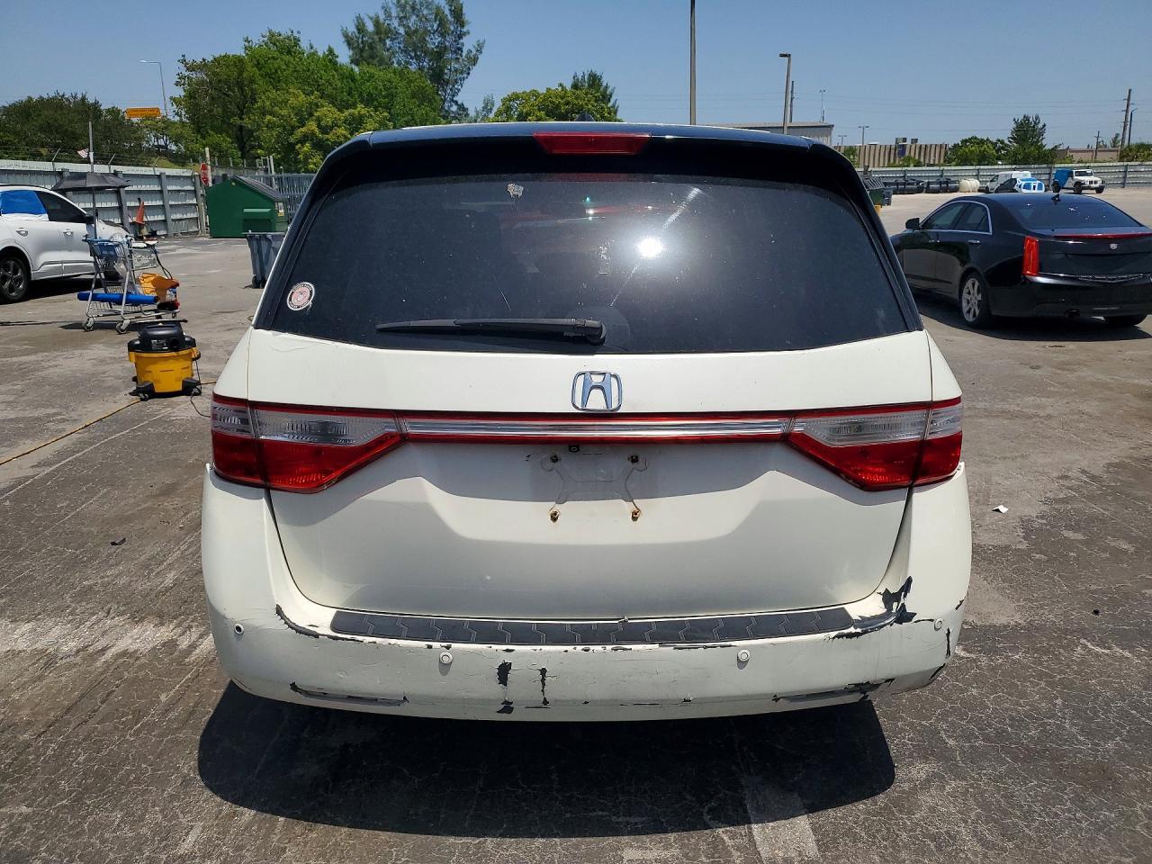 2012 HONDA ODYSSEY TOURING — Фото 6 из 13