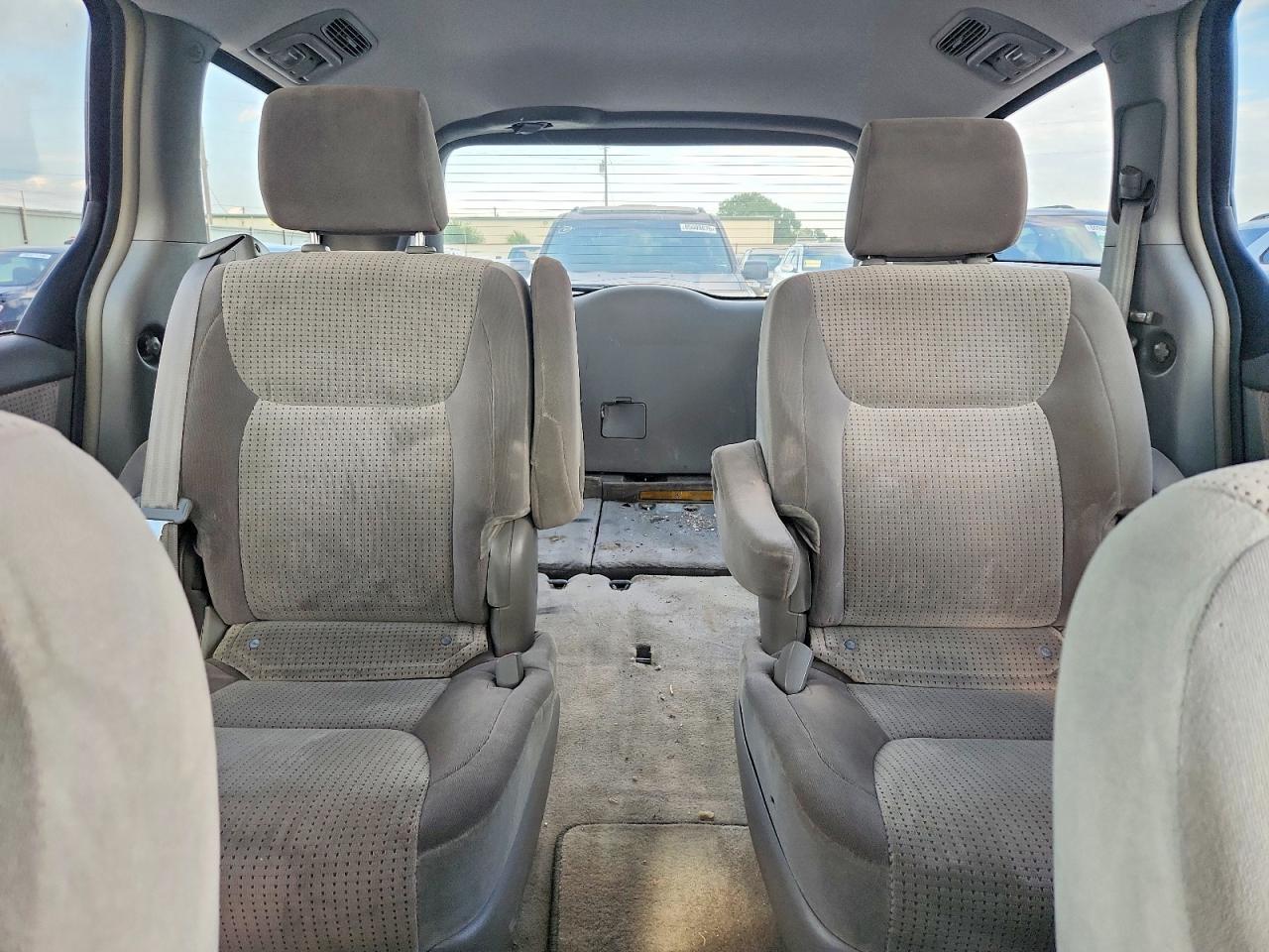2008 TOYOTA SIENNA LE 7-PASSENGER — Фото 10 из 13