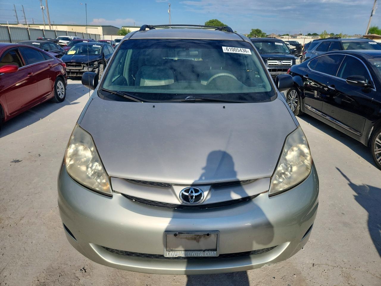 2008 TOYOTA SIENNA LE 7-PASSENGER — Фото 5 из 13