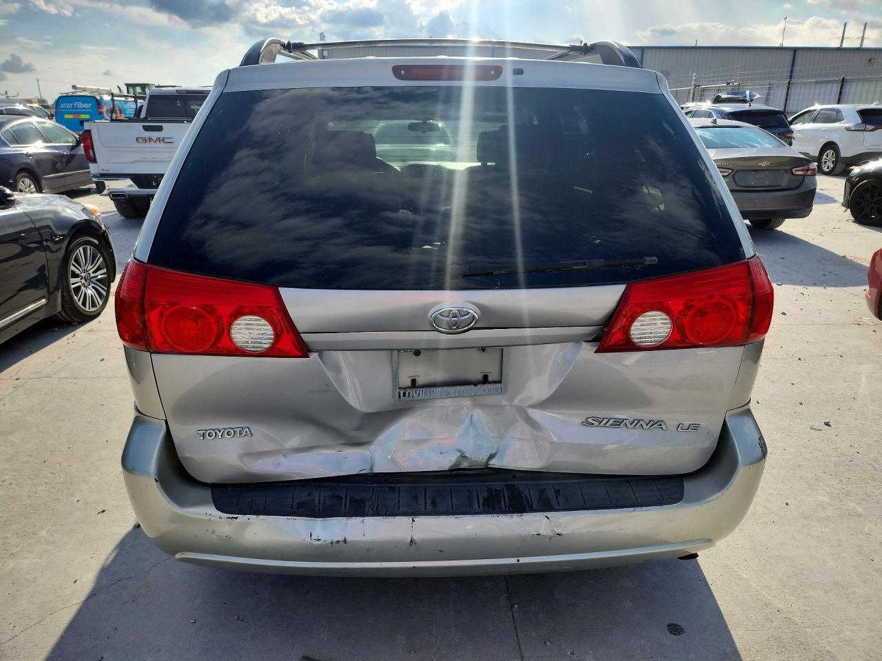 2008 TOYOTA SIENNA LE 7-PASSENGER — Фото 6 из 13