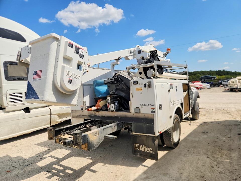 2016 FORD F450 SUPER DUTY BUCKET TRUCK — Фото 3 из 13