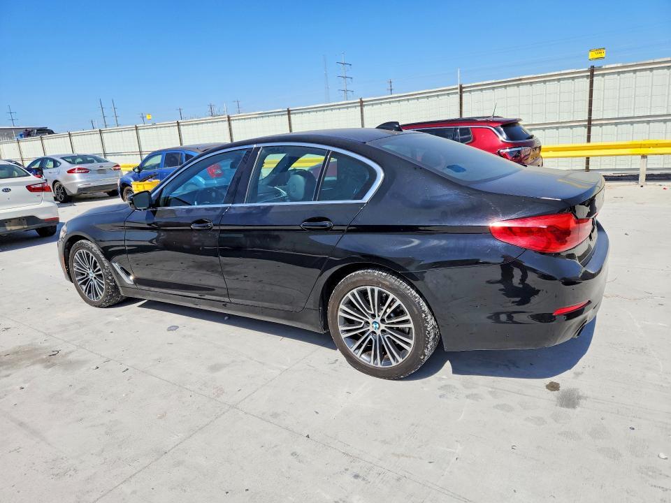 2020 BMW 530 I — Фото 2 из 12