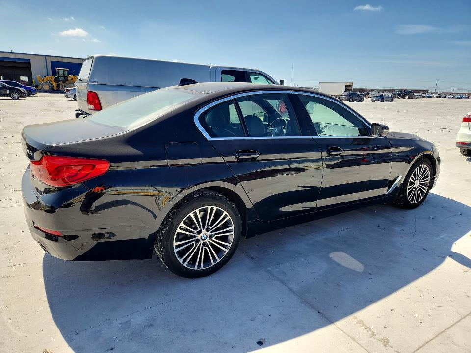 2020 BMW 530 I — Фото 3 из 12