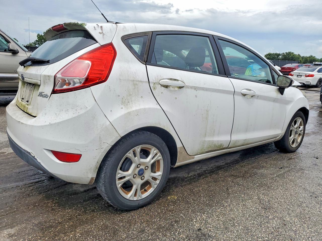 2016 FORD FIESTA SE — Фото 3 из 12