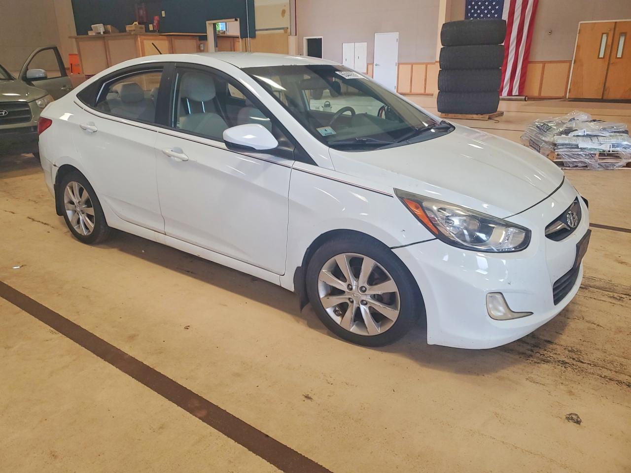 2012 HYUNDAI ACCENT GLS — Фото 4 из 12