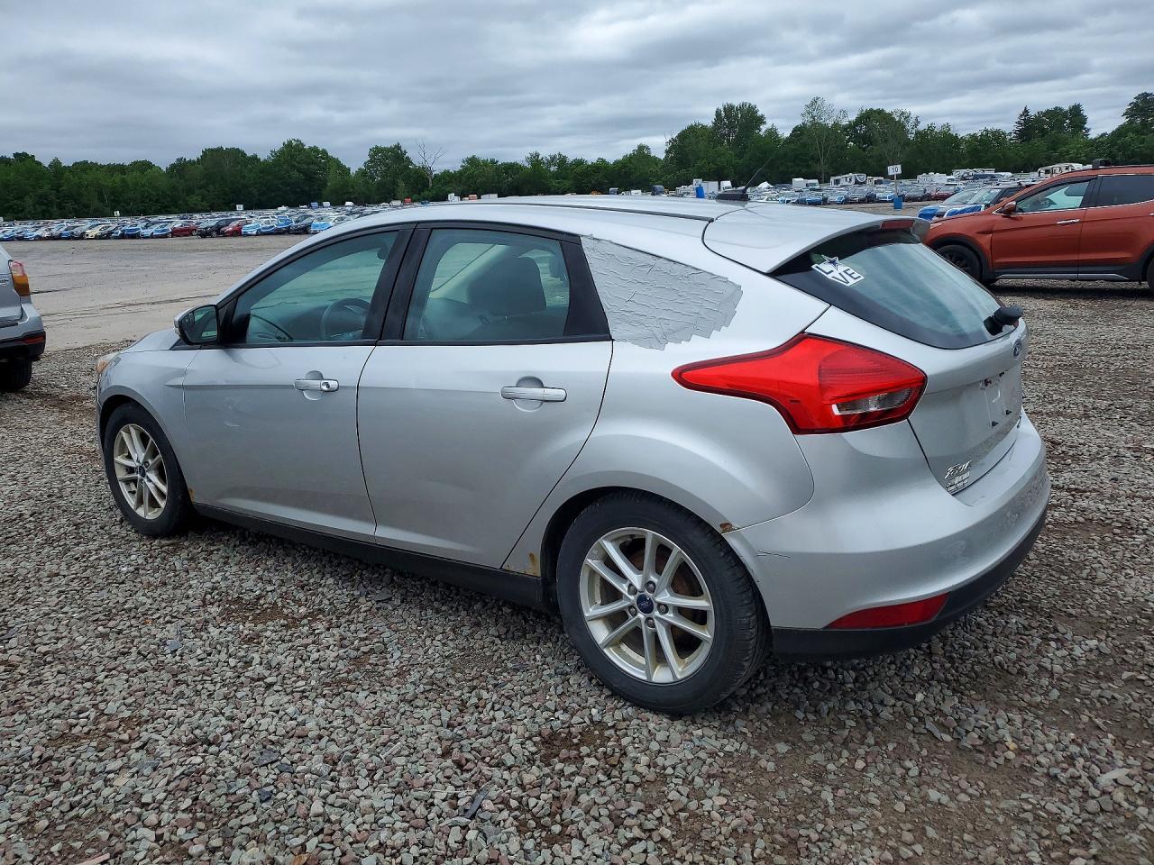 2016 FORD FOCUS SE — Фото 2 из 13