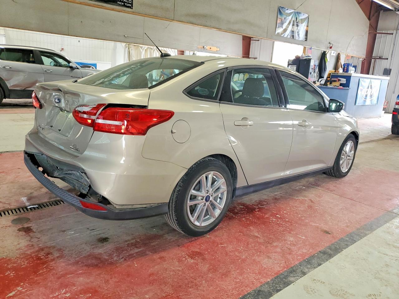 2016 FORD FOCUS SE — Фото 3 из 12