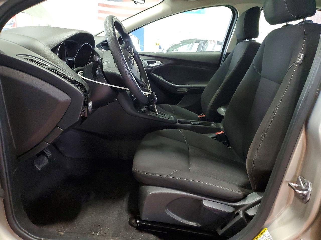 2016 FORD FOCUS SE — Фото 7 из 12