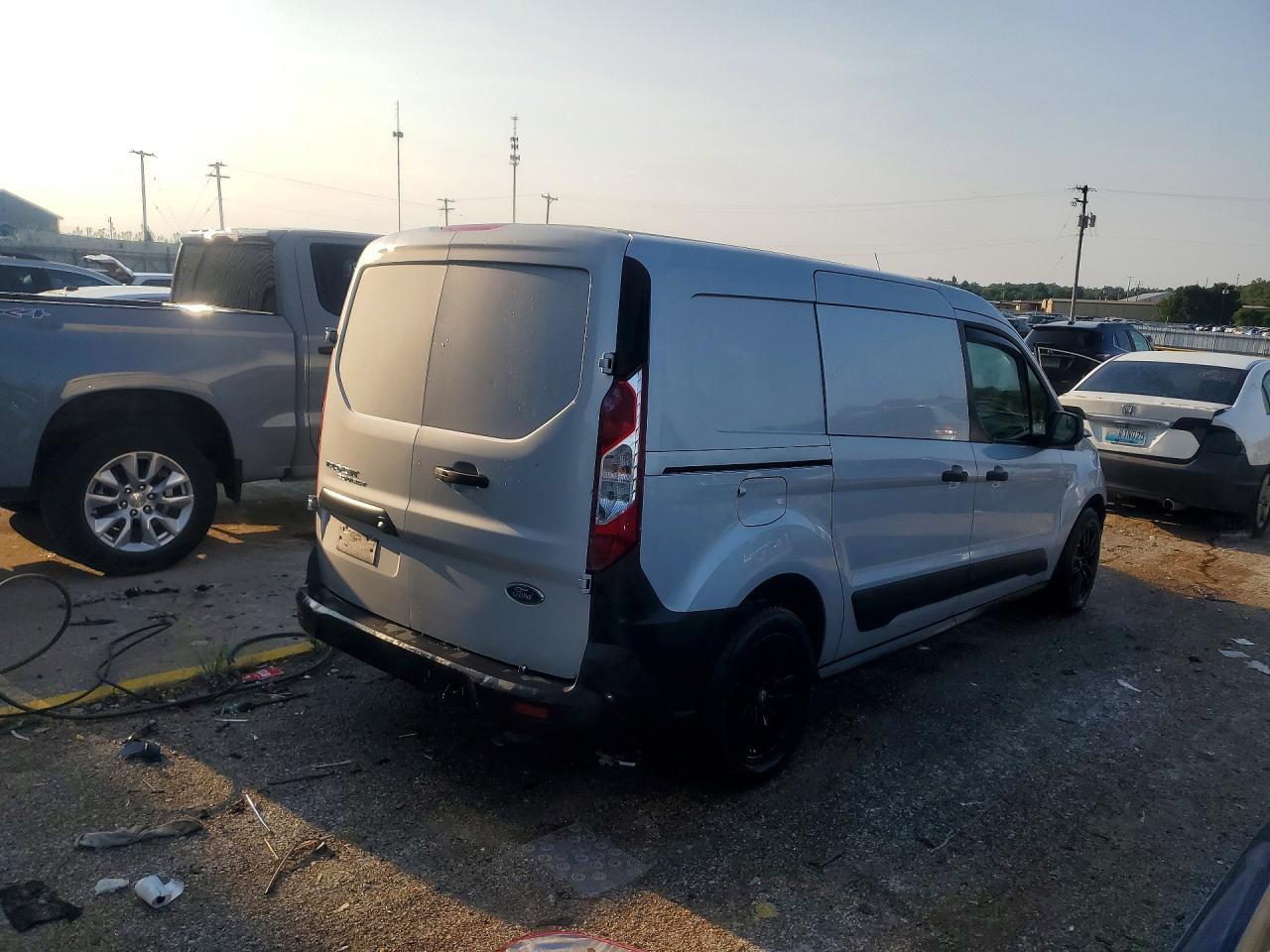 2020 FORD TRANSIT CONNECT XL — Фото 3 из 14