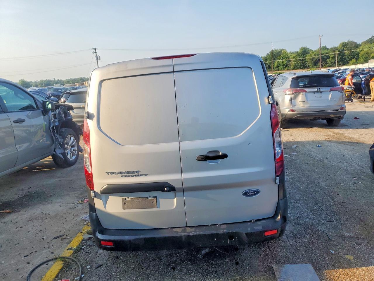 2020 FORD TRANSIT CONNECT XL — Фото 6 из 14