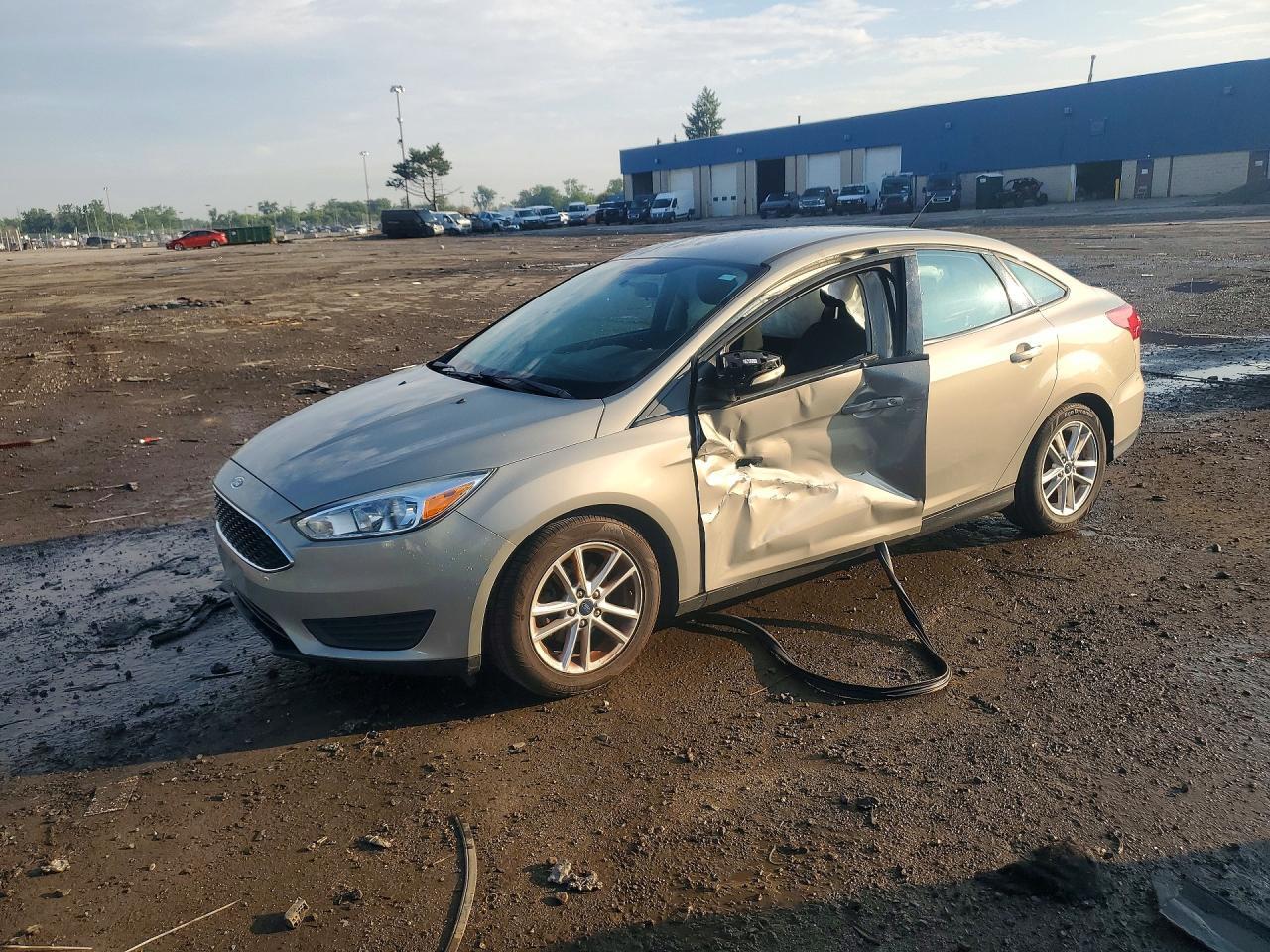 1FADP3F25GL305564 2016 FORD FOCUS photo no. 1