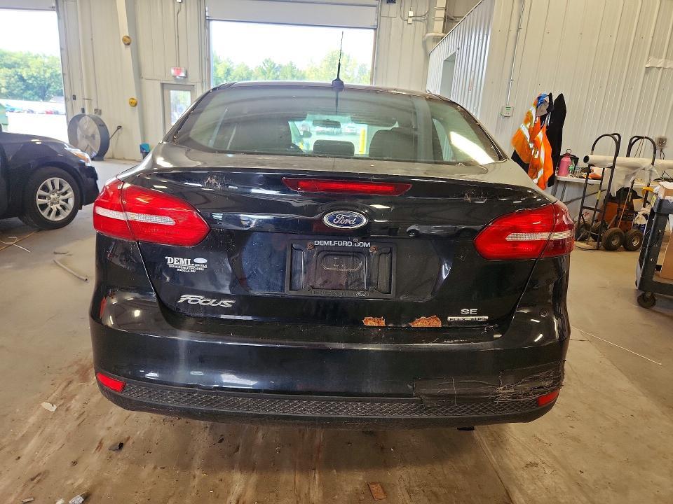 2016 FORD FOCUS SE — Фото 6 из 12