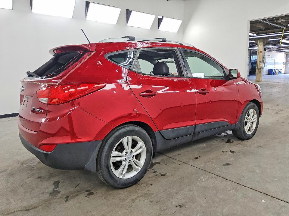 2012 HYUNDAI TUCSON GLS — Фото 3 из 12