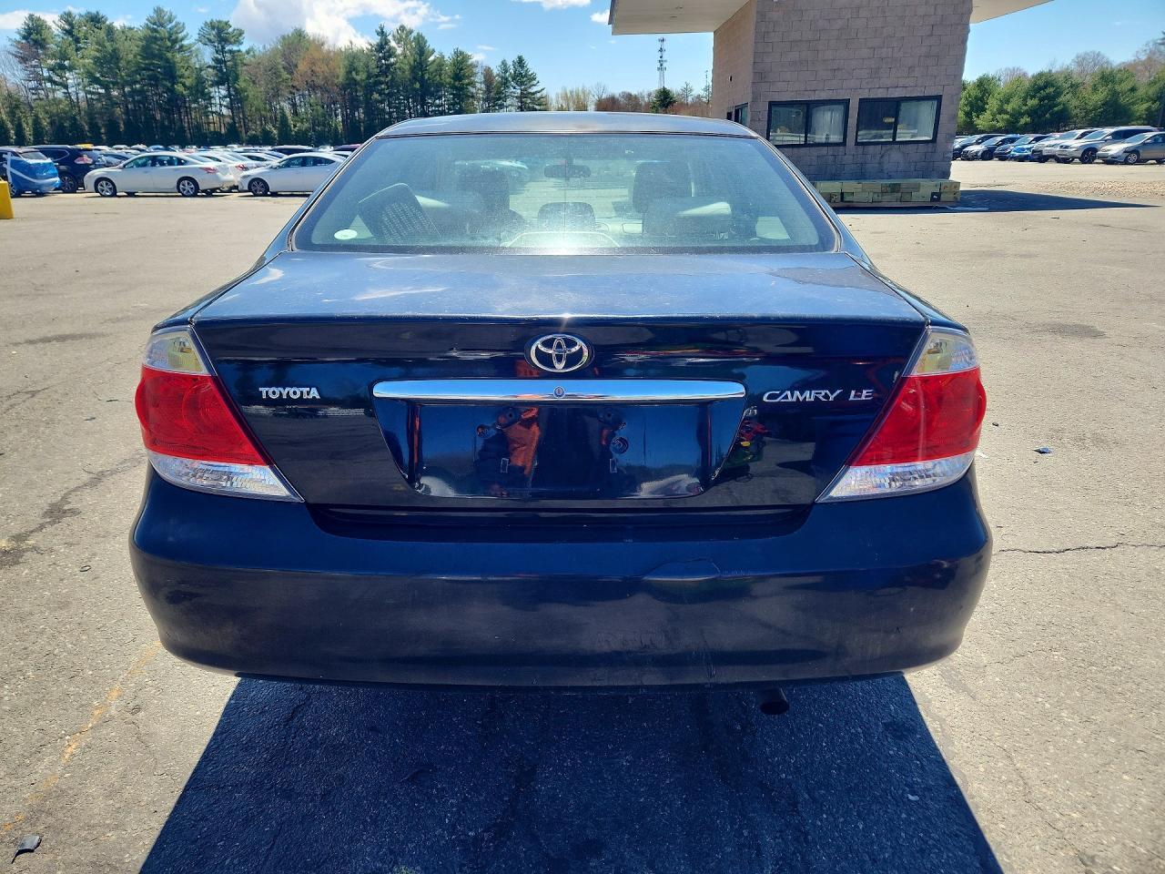 2005 TOYOTA CAMRY LE — Фото 6 из 12