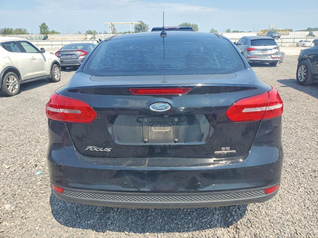 2016 FORD FOCUS SE — Фото 6 из 12