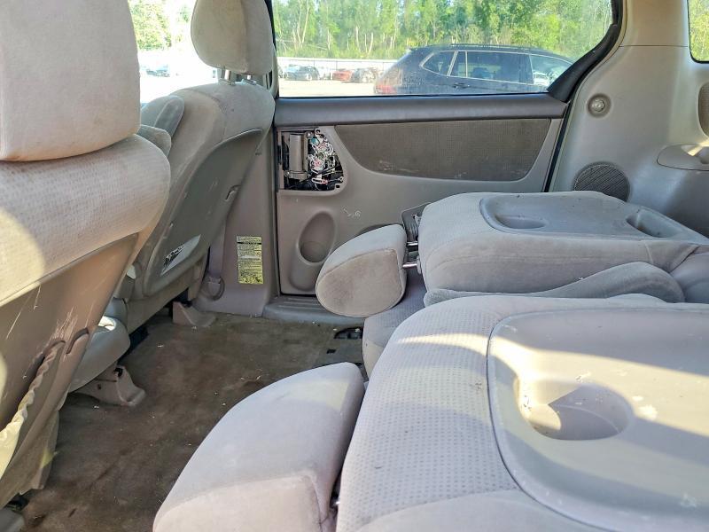 2005 TOYOTA SIENNA LE — Фото 11 из 13
