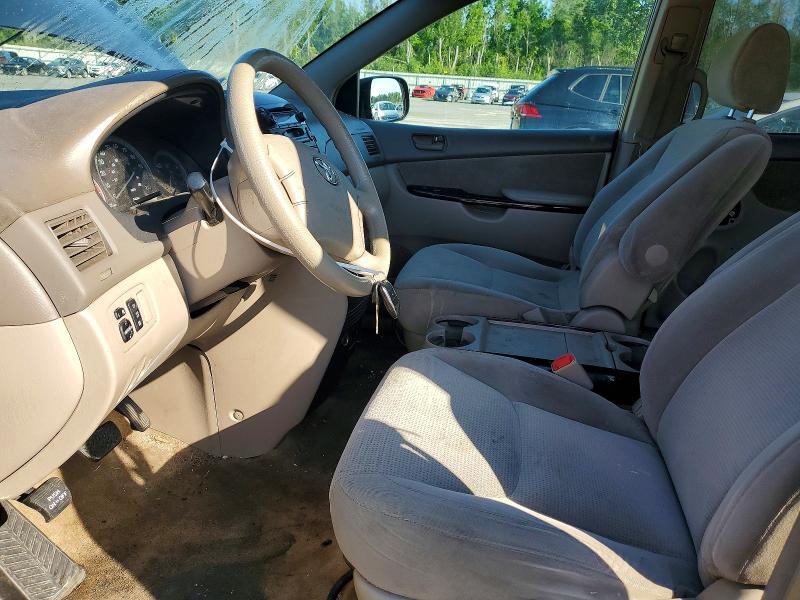 2005 TOYOTA SIENNA LE — Фото 7 из 13
