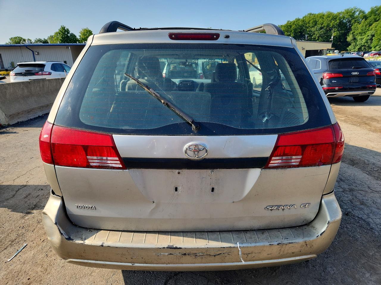 2005 TOYOTA SIENNA CE 7 PASSENGER — Фото 6 из 13