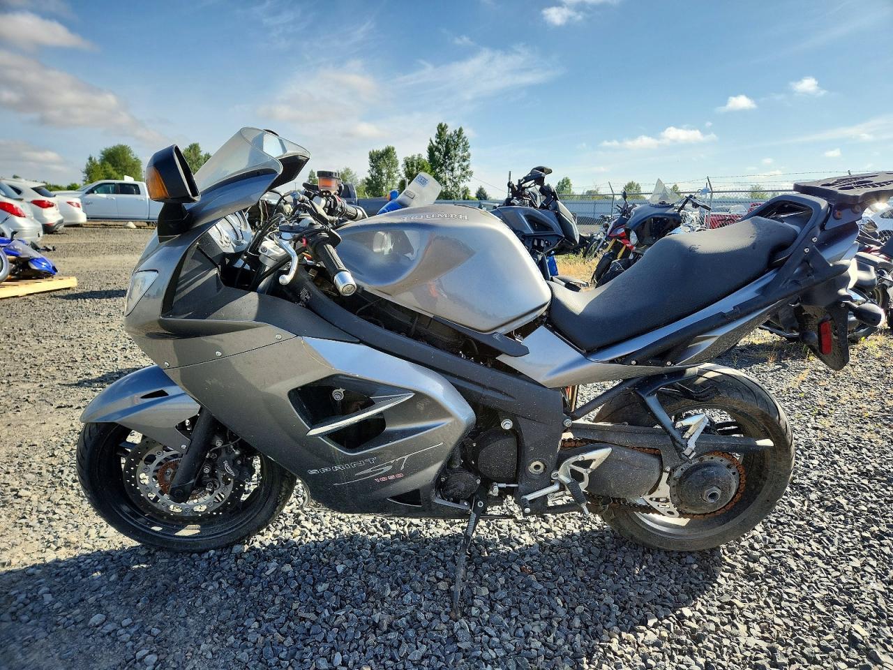 2008 TRIUMPH MOTORCYCLE SPRINT ST — Фото 3 из 9
