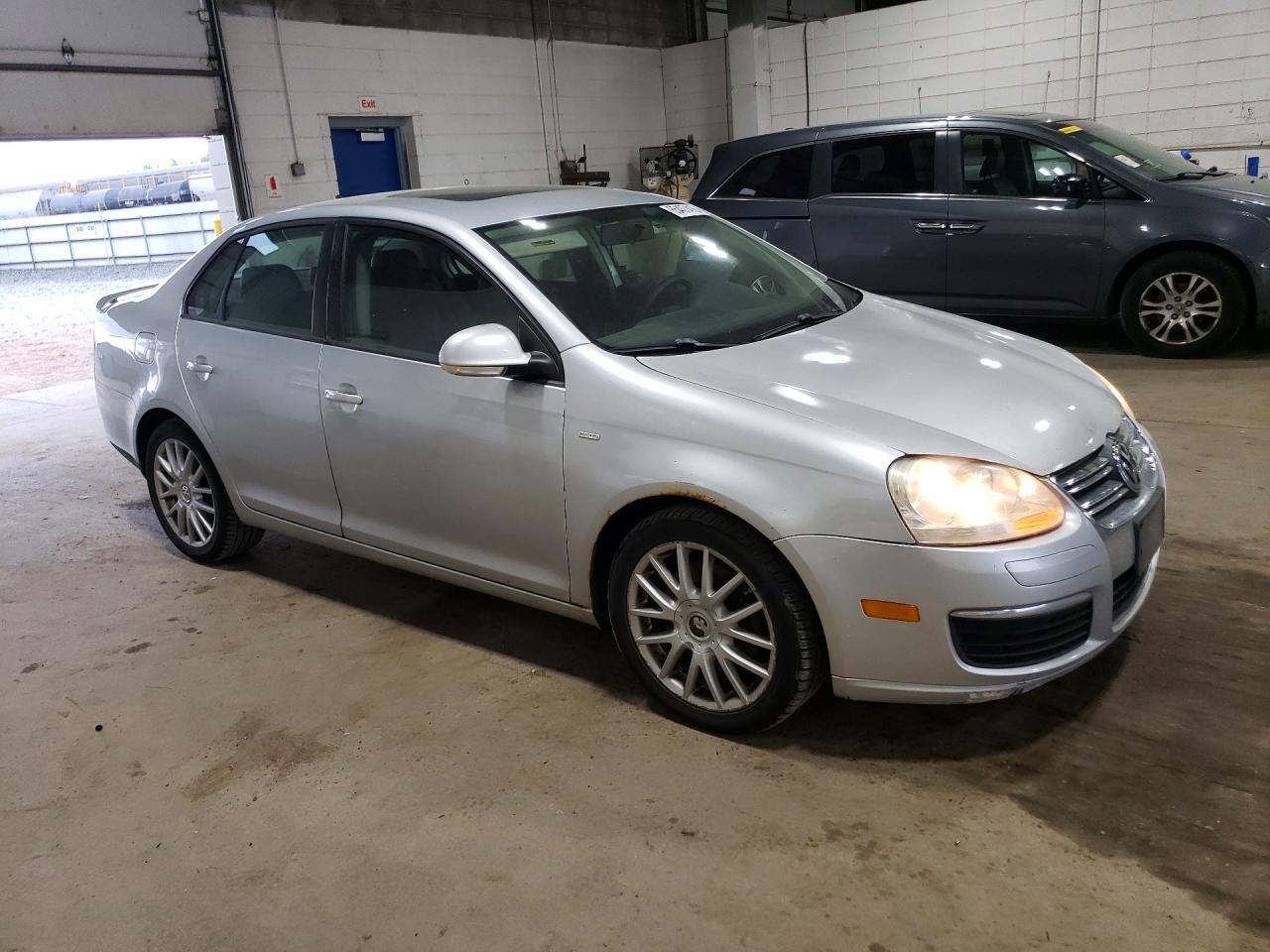 2008 VOLKSWAGEN JETTA WOLFSBURG — Фото 4 из 12