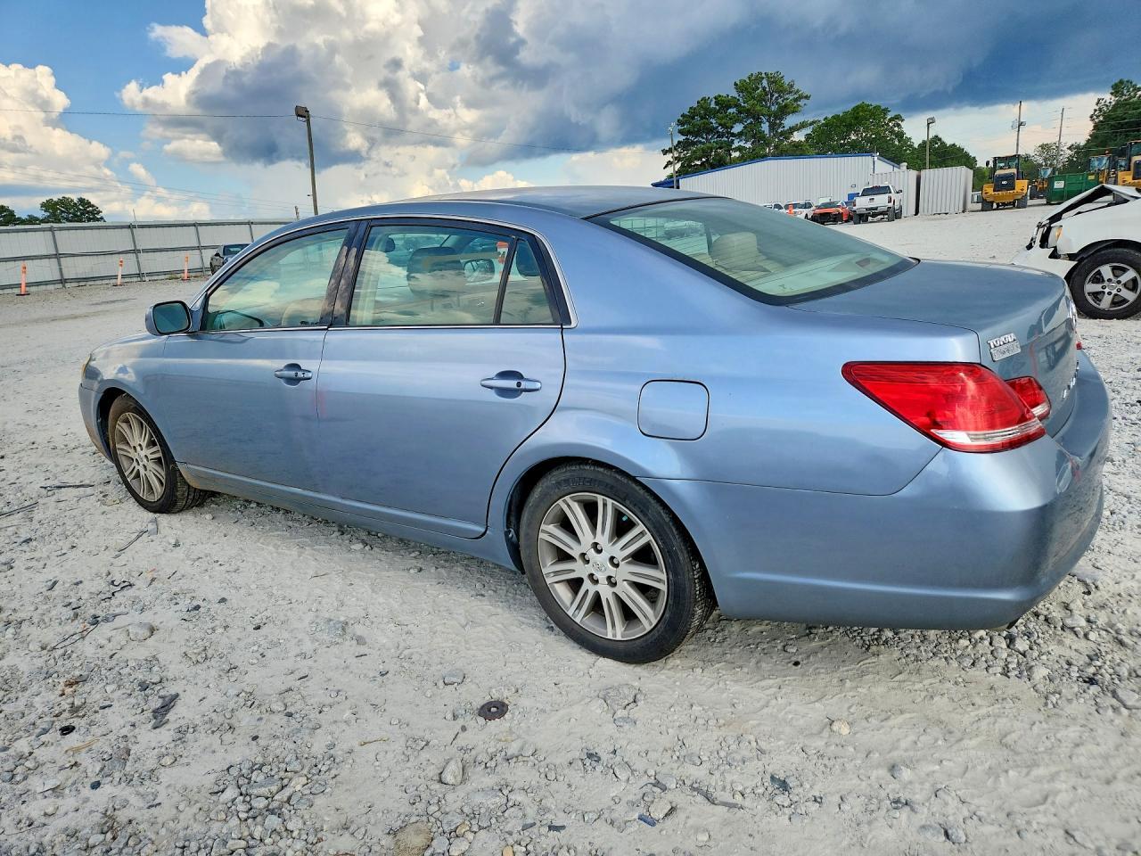2005 TOYOTA AVALON LIMITED — Фото 2 из 12