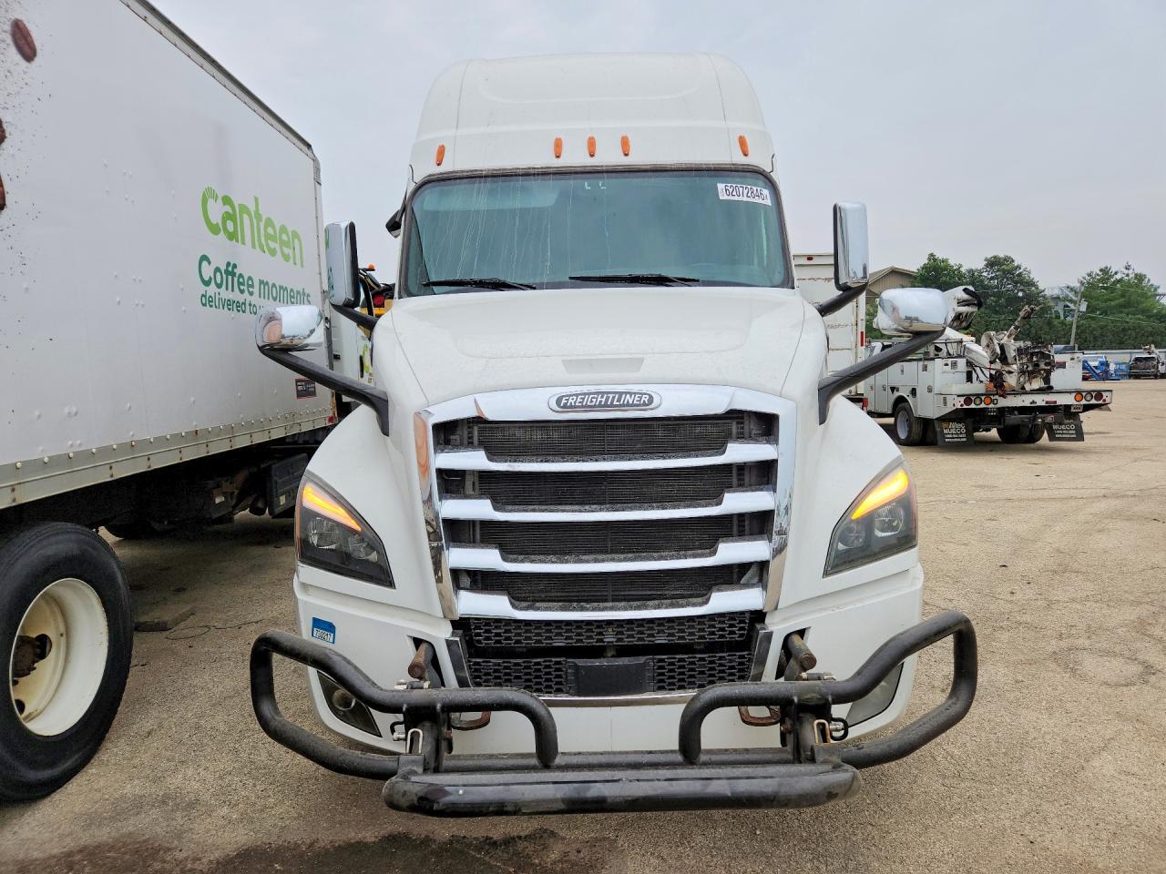 2020 FREIGHTLINER CASCADIA 126 SEMI TRUCK — Фото 5 из 14