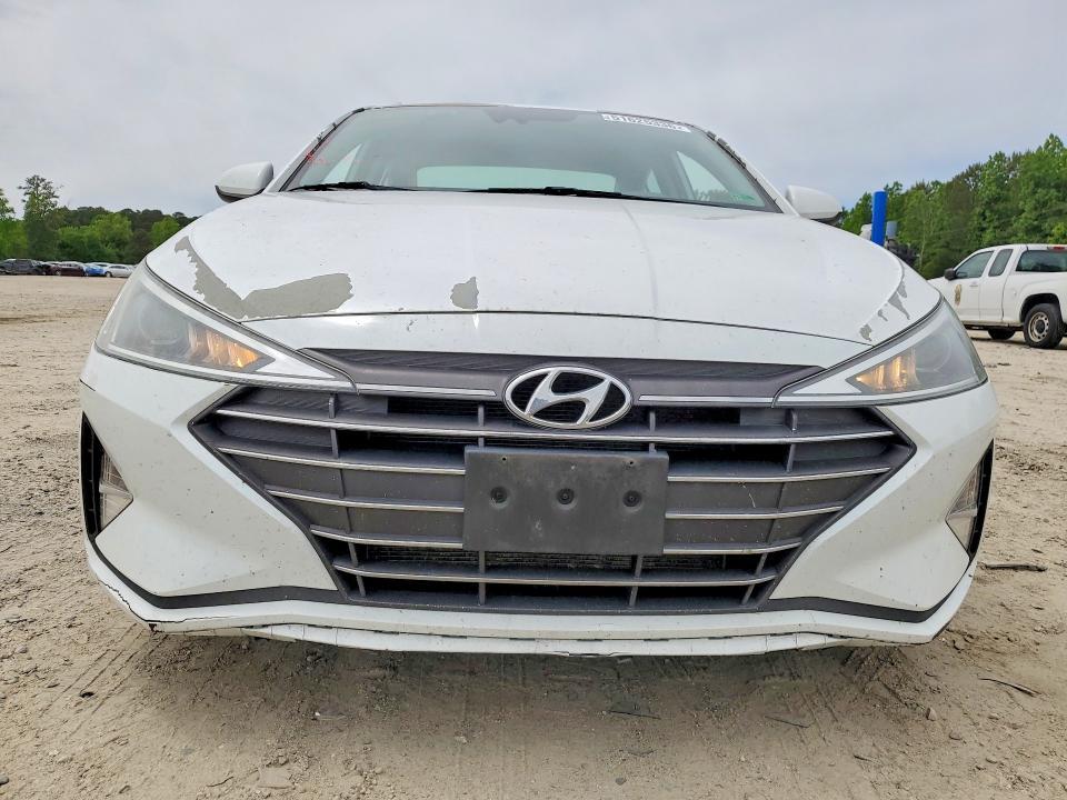 2020 HYUNDAI ELANTRA SE — Фото 5 из 12