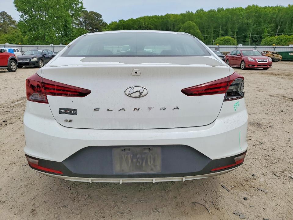 2020 HYUNDAI ELANTRA SE — Фото 6 из 12