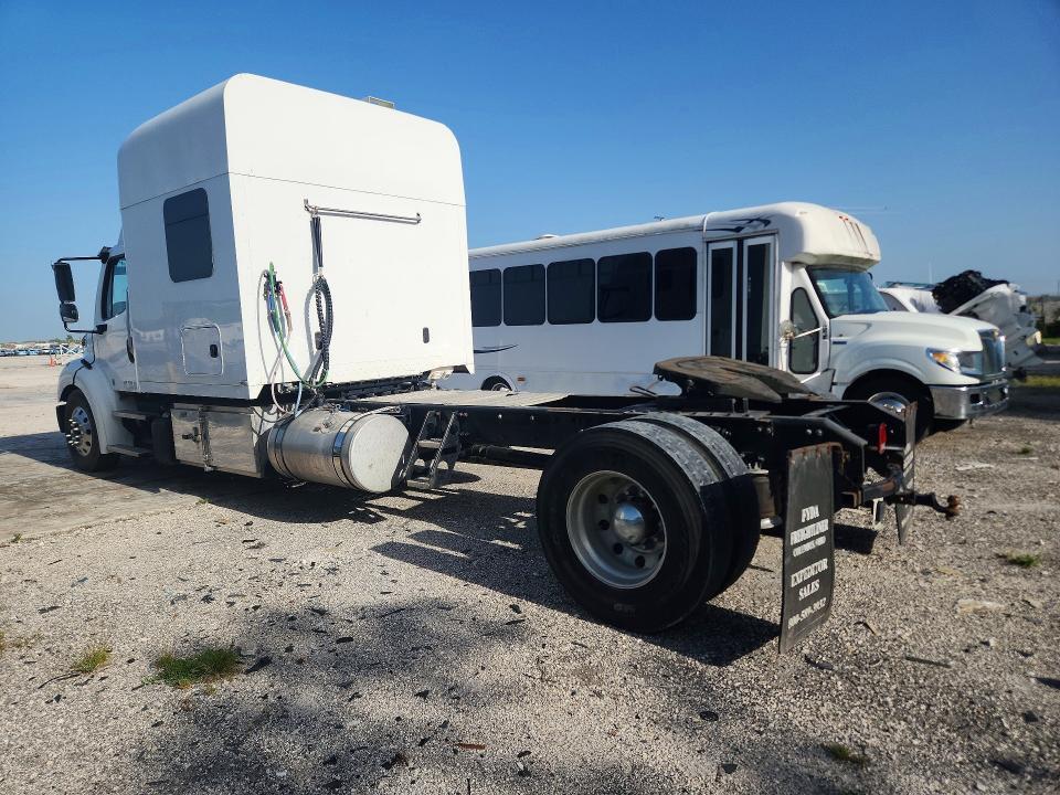 2020 FREIGHTLINER M2 112 MED - SEMI TRUCK — Фото 2 из 14