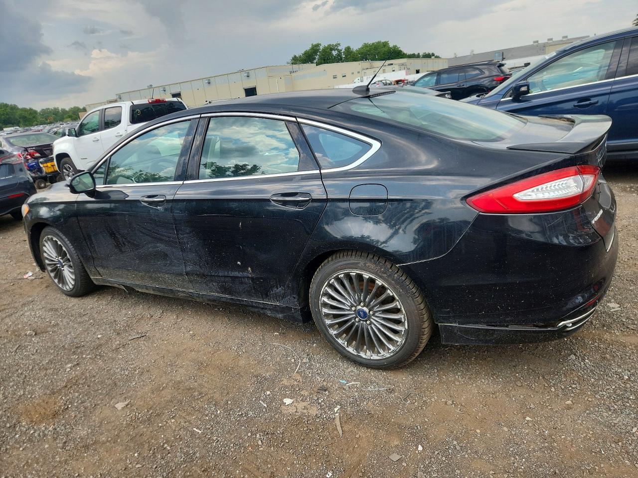 2016 FORD FUSION — Фото 2 из 12