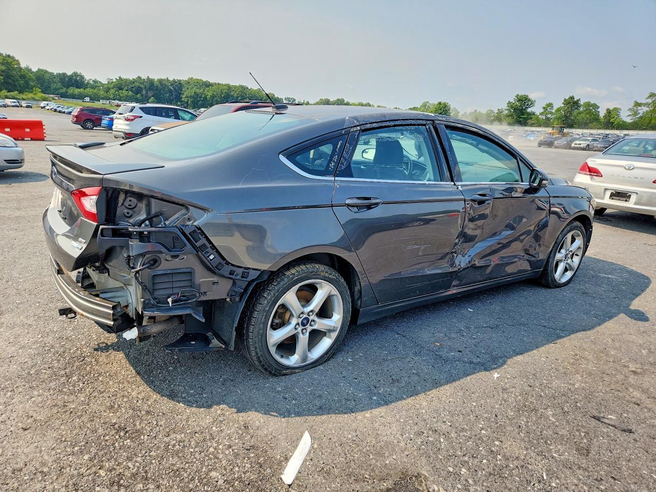 2016 FORD FUSION SE — Фото 3 из 12