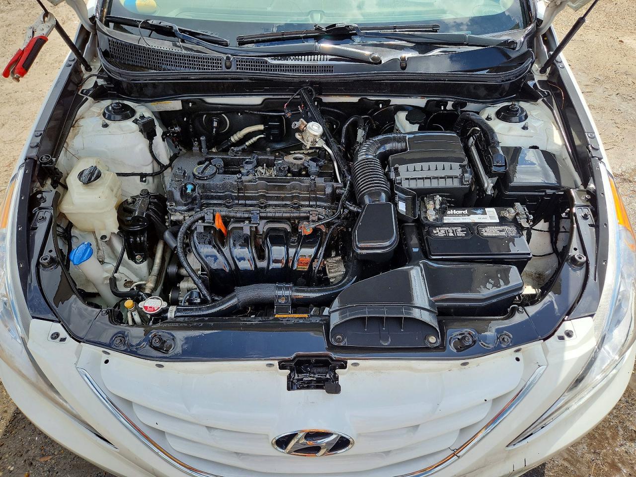 5NPEB4AC4CH364963 2012 HYUNDAI SONATA photo no. 11