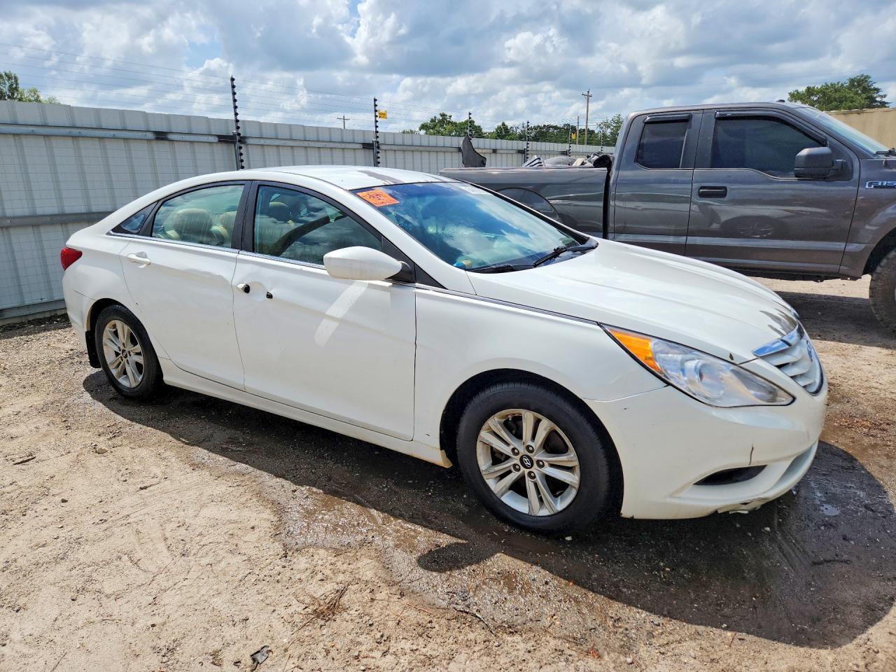 5NPEB4AC4CH364963 2012 HYUNDAI SONATA photo no. 4