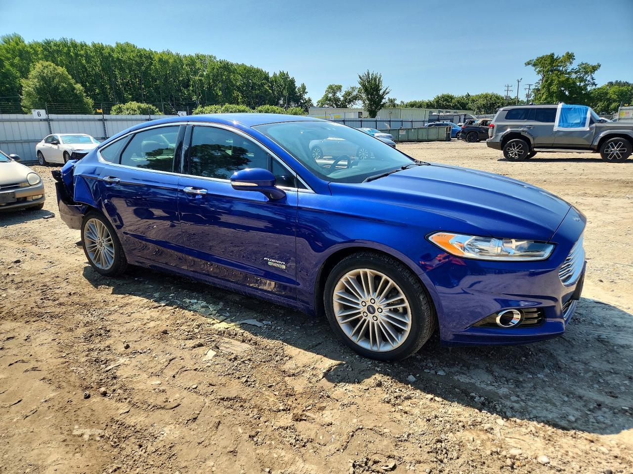 2016 FORD FUSION TITANIUM PHEV — Фото 4 из 12