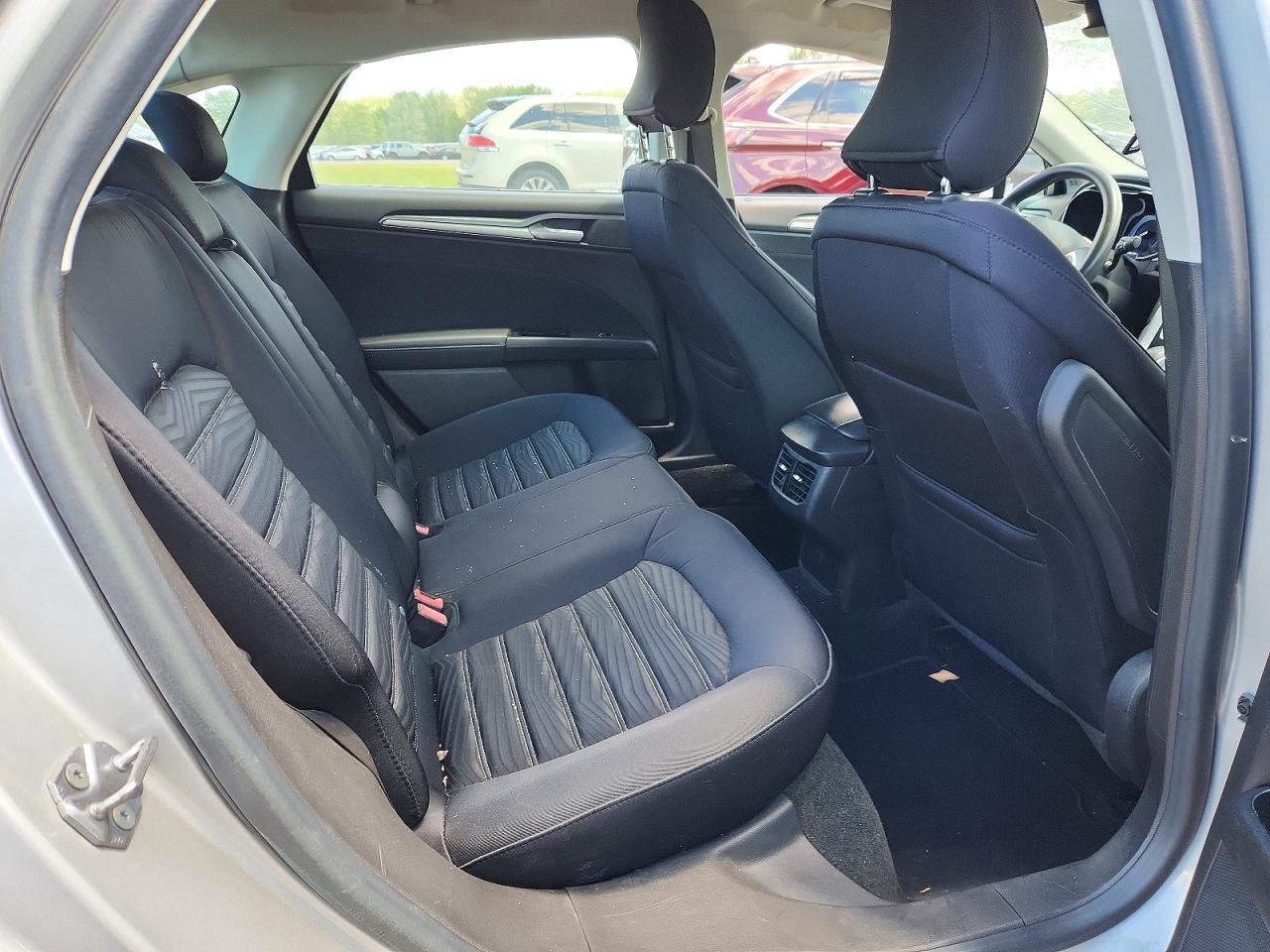 2016 FORD FUSION SE — Фото 10 из 12