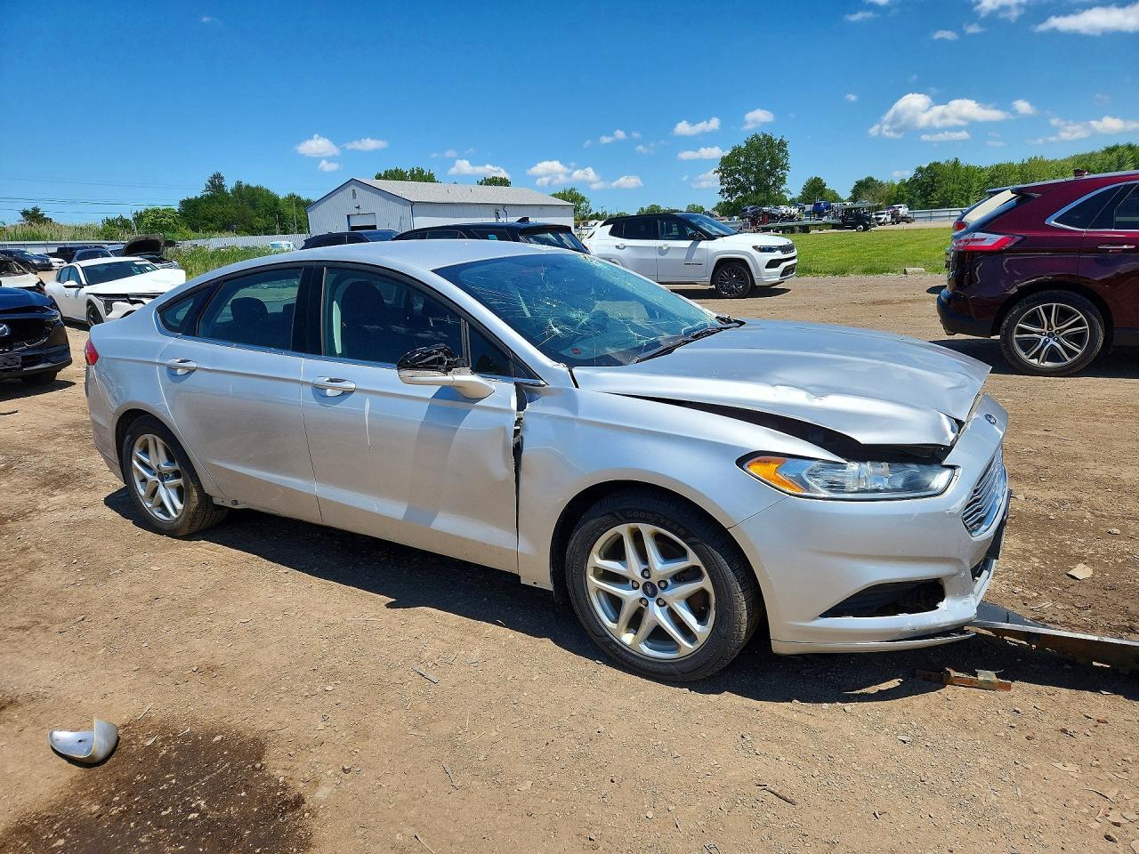 2016 FORD FUSION SE — Фото 4 из 12