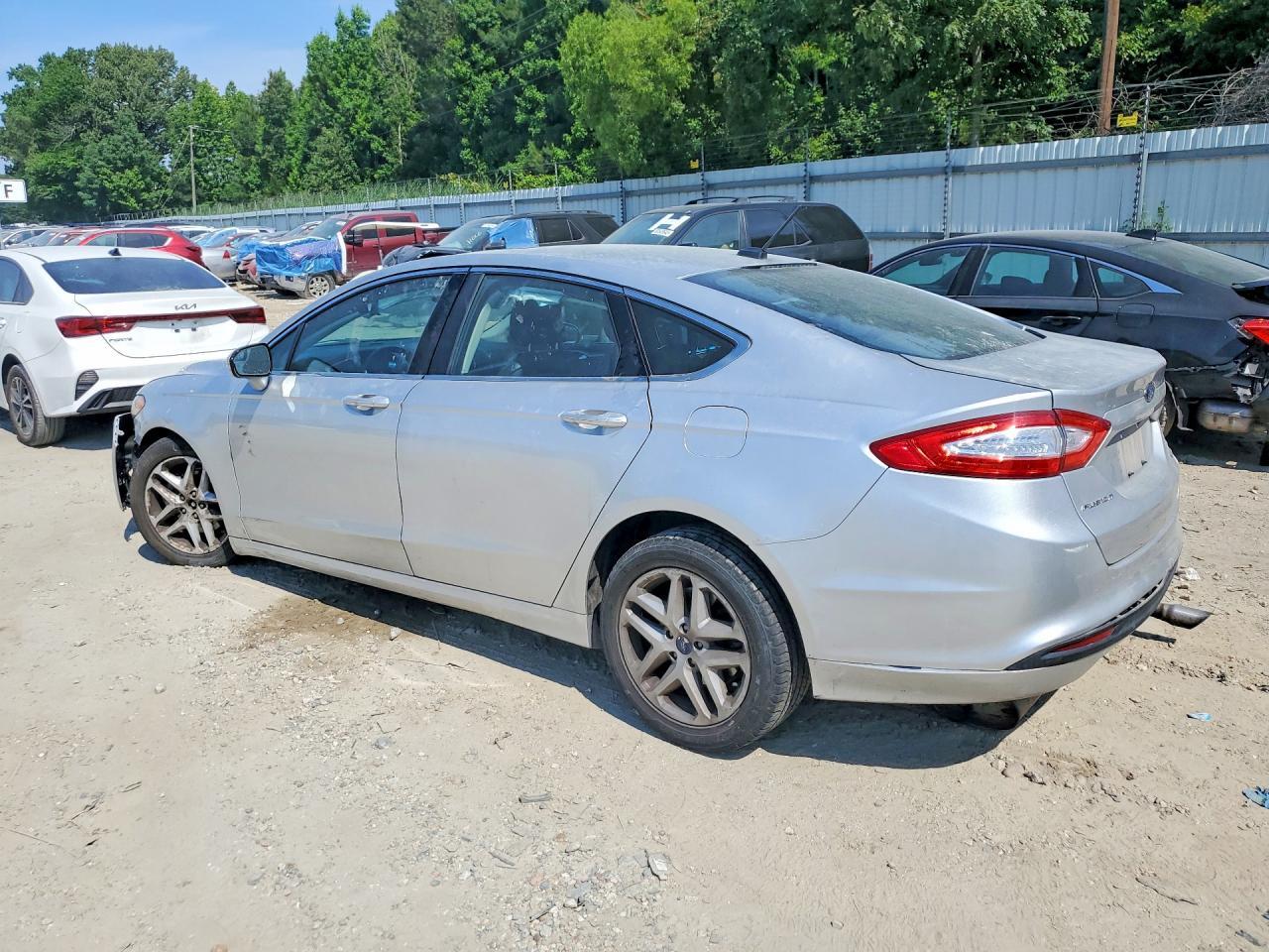 2016 FORD FUSION SE — Фото 2 из 12