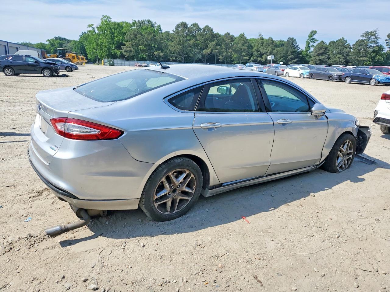 2016 FORD FUSION SE — Фото 3 из 12