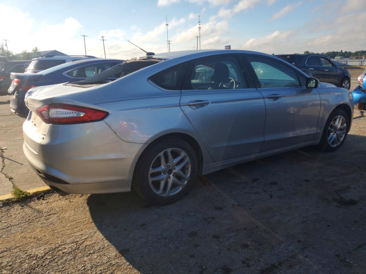 2016 FORD FUSION SE — Фото 3 из 12